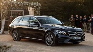 Wedding Chauffeur Manchester: Arrive in Style on Your Big Day